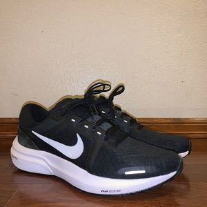 Nike Vomero 16 Running shoe